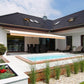 Robust, kvalitativ, grå terrassmarkis med volang, markisen har grå konstruktion med beige markisväv. Monterad på en uteplats med pool. Premium Markis, modell Palladio. premium-markis.se